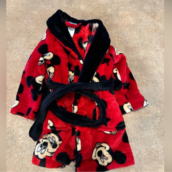 DISNEY- Mickey Mouse Toddler Cozy Bundle - Picture 3 of 7